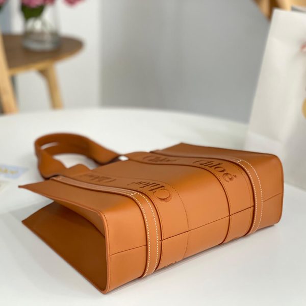 Chloe Woody Medium Leather Tote Bag - Image 6