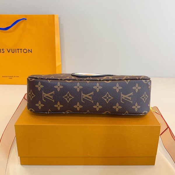 LV x TM Pochette Accessoires - Image 6