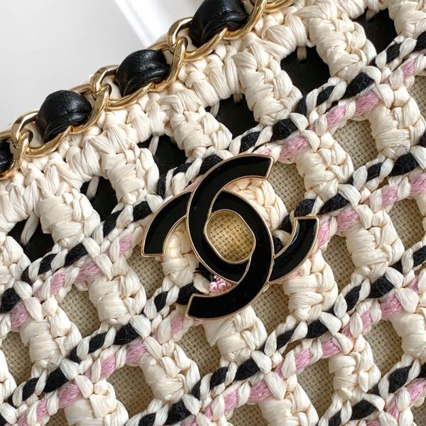 CHANEL Small Shopping Bag(high-end grade) - Image 6