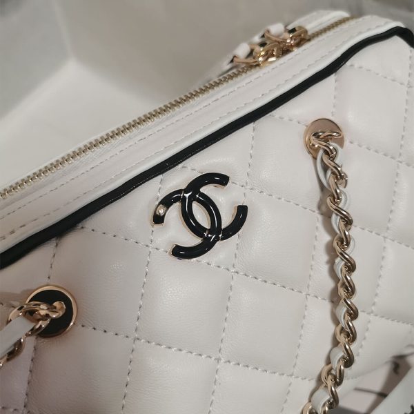 CHANEL Clutch with Chain(HIGH-END GRADE) - Image 6