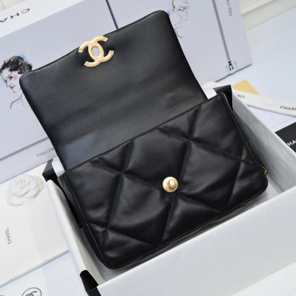CHANEL 19 HANDBAG - Image 6