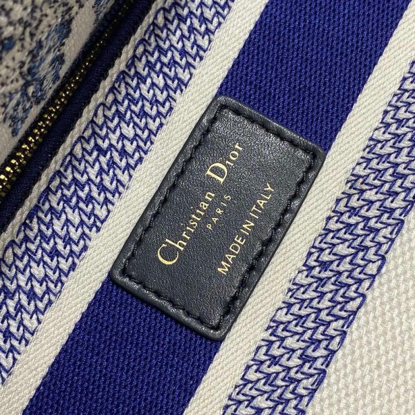 Dior Medium Lady D-Lite Bag - Image 7