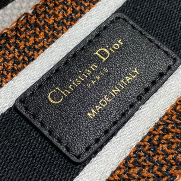 Dior Medium Lady D-Lite Bag - Image 7