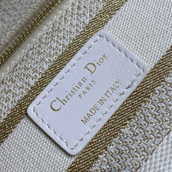 Dior Medium Lady D-Lite Bag - Image 7