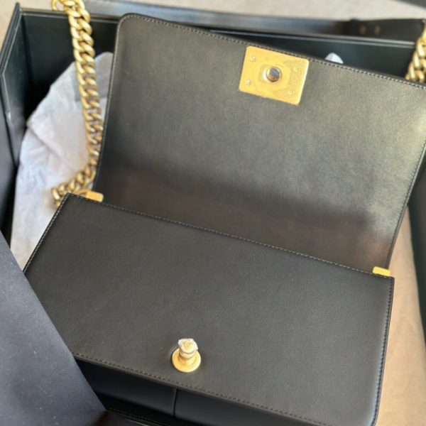Chevron Boy Chanel Handbag - Image 7