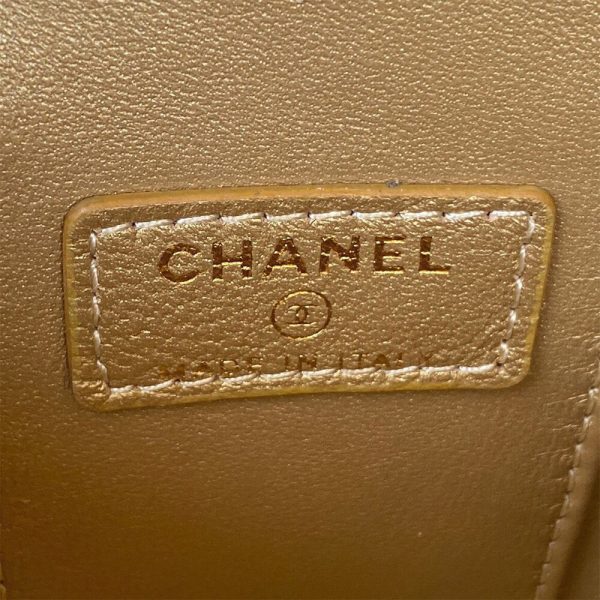Chanel SMALL VANITY WITH CHAIN - Image 7