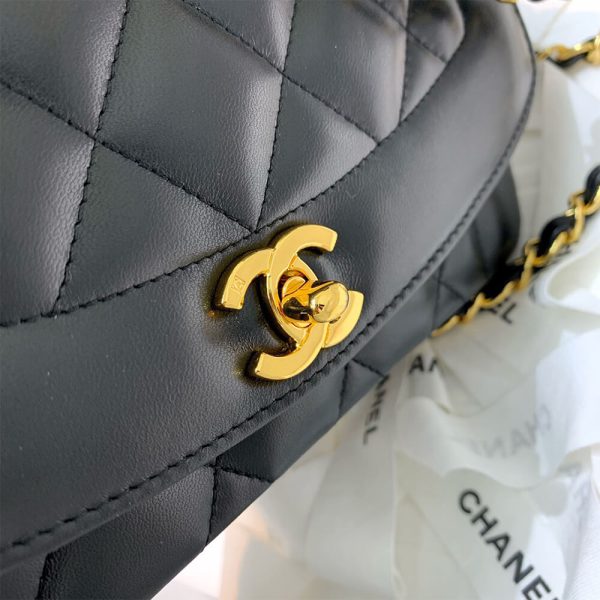 Chanel Vintage Small Diana Flap Bag - Image 7