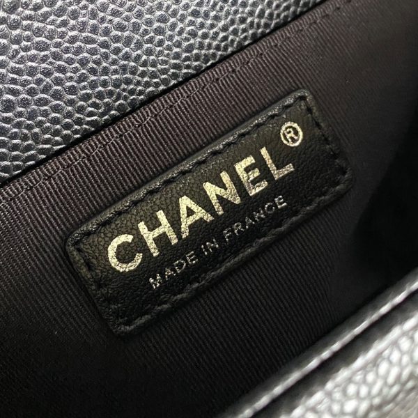 BOY CHANEL HANDBAG(TAX-FREE GRADE) - Image 7