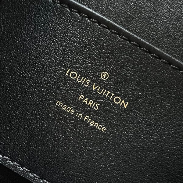 LV Capucines GM Souple(HIGH-END GRADE) - Image 7