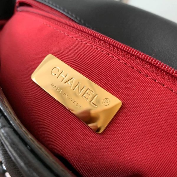 CHANEL 19 Large Handbag - Image 7