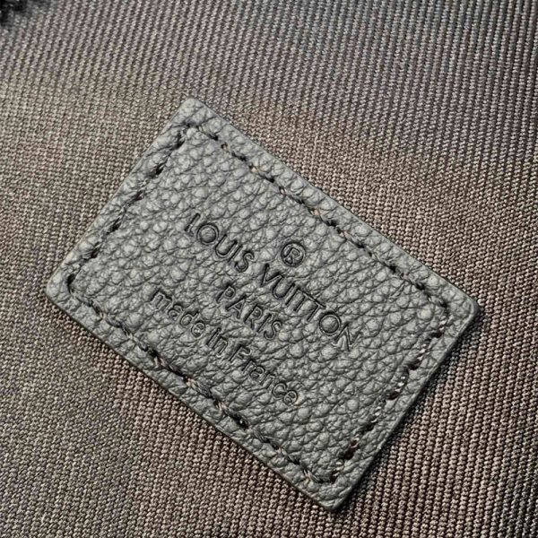 LV Duo Slingbag - Image 7