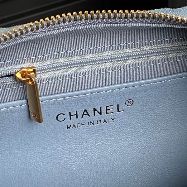 Chanel Maxi Hobo Bag(HIGH-END GRADE) - Image 7