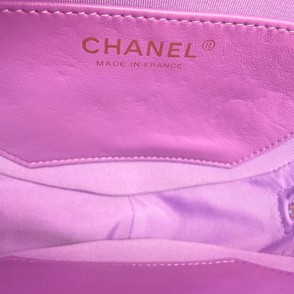 Chanel 22s Heart Bag - Image 8