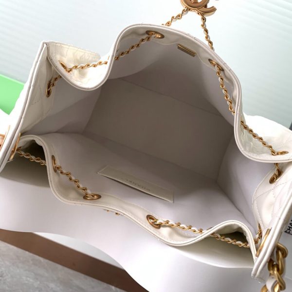 CHANEL 25 Medium Handbag(high-end grade) - Image 8