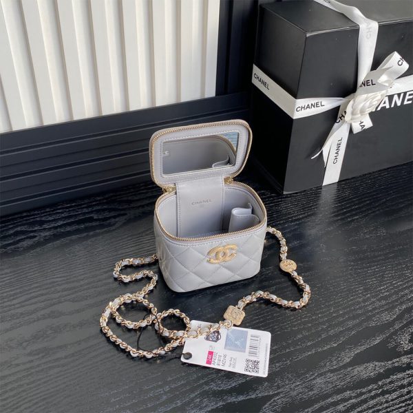 CHANEL Small Vanity with Chain(HIGH-END GRADE) - Image 8