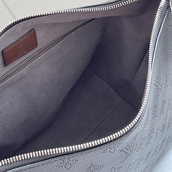LV Beaubourg Hobo MM - Image 8