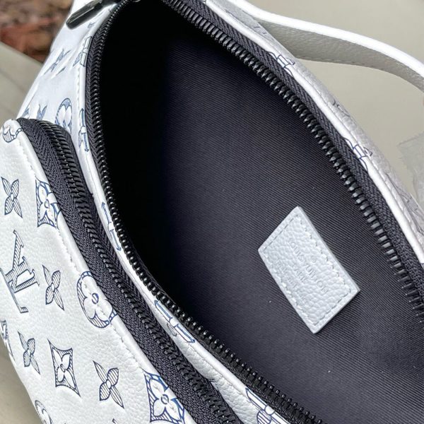 LV Rush Bumbag - Image 8