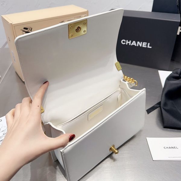 Chevron Boy Chanel Handbag - Image 8