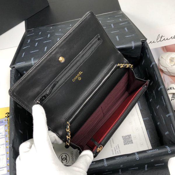 CHANEL WALLET ON CHAIN - Image 8