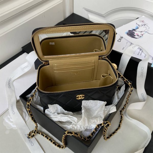 Chanel VANITY WITH CHAIN - Image 8